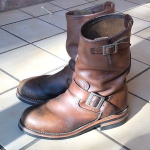 Red wing brown engineer biker motorcycle boots. Made in USA Mens size 8